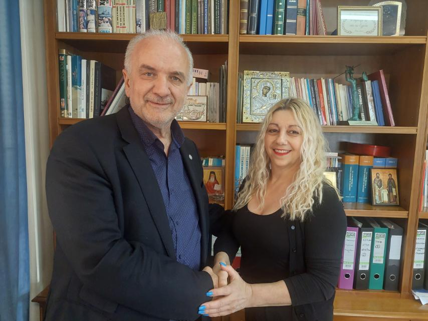 Άρτεμις Μακρυκώστα