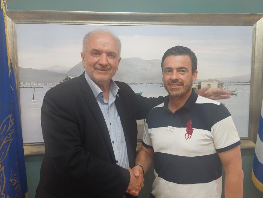 ΔΗΜΗΤΡΗΣ ΑΘΑΝΑΣΟΠΟΥΛΟΣ