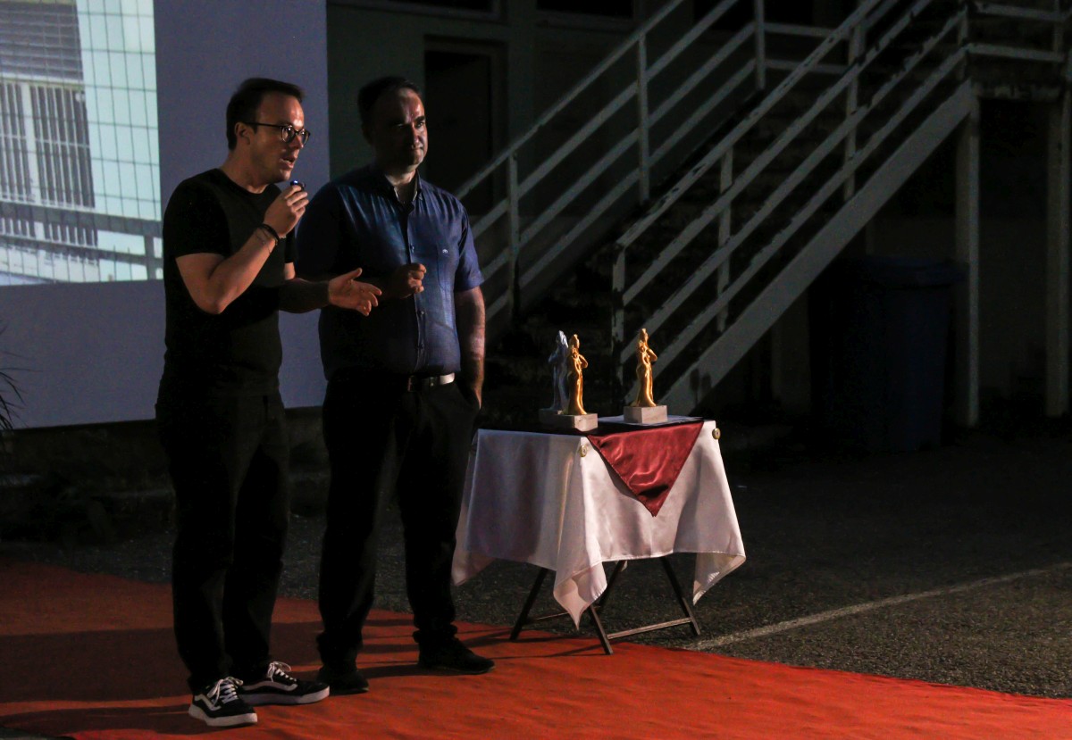 0 Μίλτος Ζαμπάρας