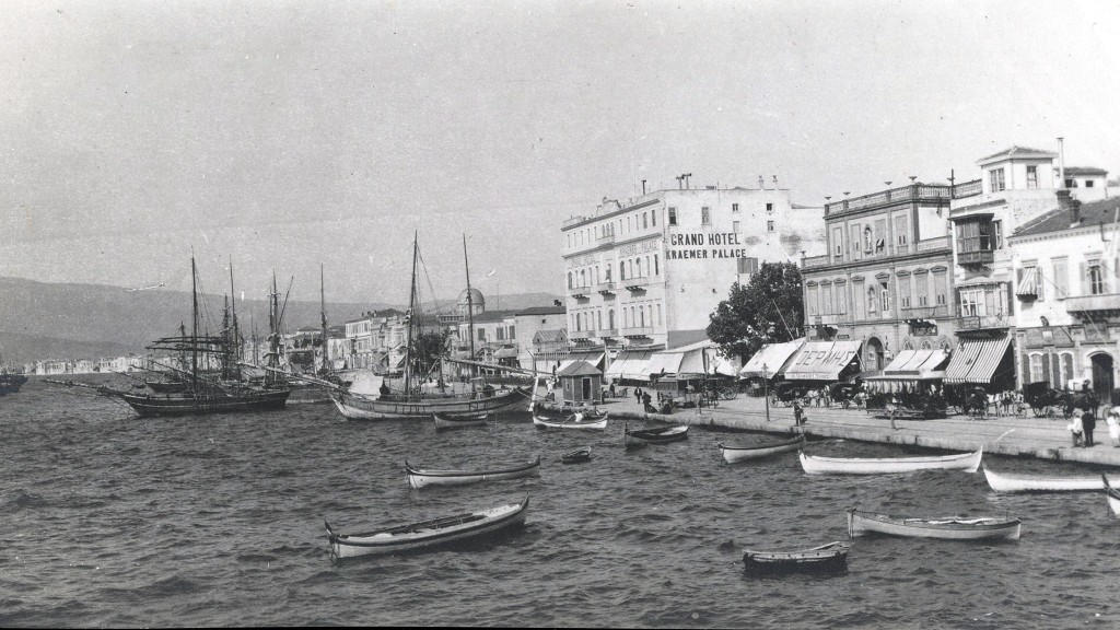 1900 Άποψη προκυμαίας με το ξενοδοχείο Κράμμερ 1900