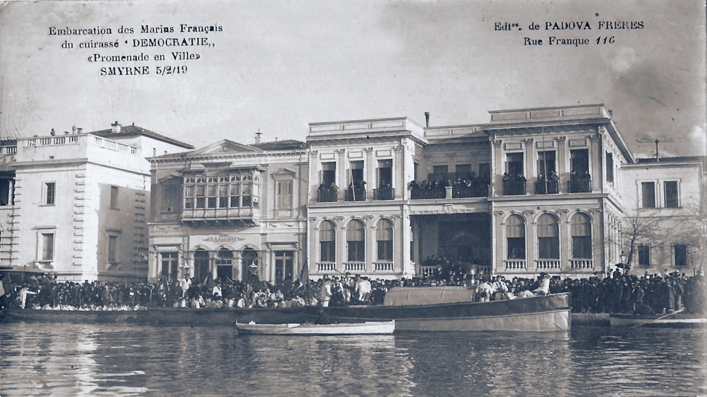 2019 Συγκέντρωση μπροστά στο Αλάμπρα και στο Σπόρντινγκ κλάμπ για την υποδοχή του ελληνικού στόλου 2 Μαΐου 2019