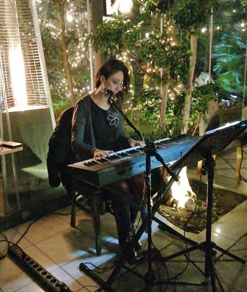 49940974431 d664c87706 b