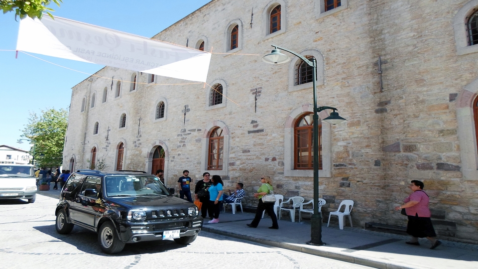 Άλλη πλαϊνή φωτογράφιση Ναού Αγίου Χαραλάμπους
