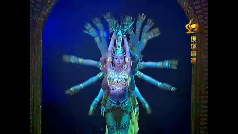 Βίντεο: Ο χορός των χιλίων χεριών - Εντυπωσιακό θέαμα