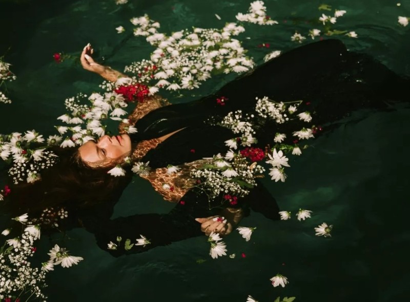 Πέντε πράγματα που κάνεις, χωρίς να το καταλαβαίνεις, αλλά κάνουν τους άλλους να σε αντιπαθούν