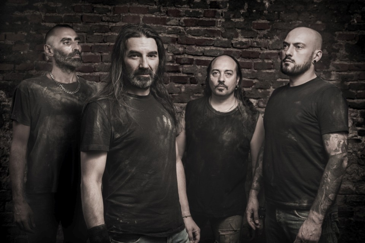 NEΟ άλμπουμ &quot;Forsaken&quot; και Ευρωπαϊκή περιοδεία από τους IRREVERENCE!