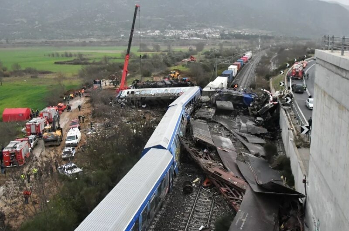 Την «παλιά Ελλάδα» δεν θα την ανατρέψει το παλαιό πολιτικό σύστημα