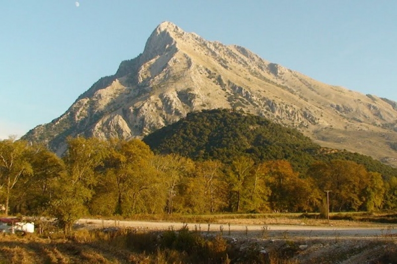 “Οδοιπορικό στο Κάστρο του Εμπεσού”