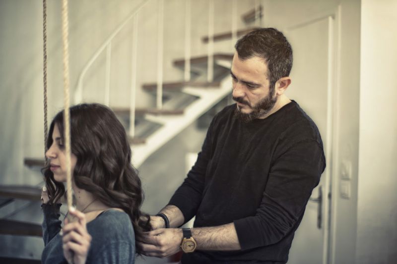 Πάνος Τζάκος: Ο Αιτωλοακαρνάνας κομμωτής των διασήμων