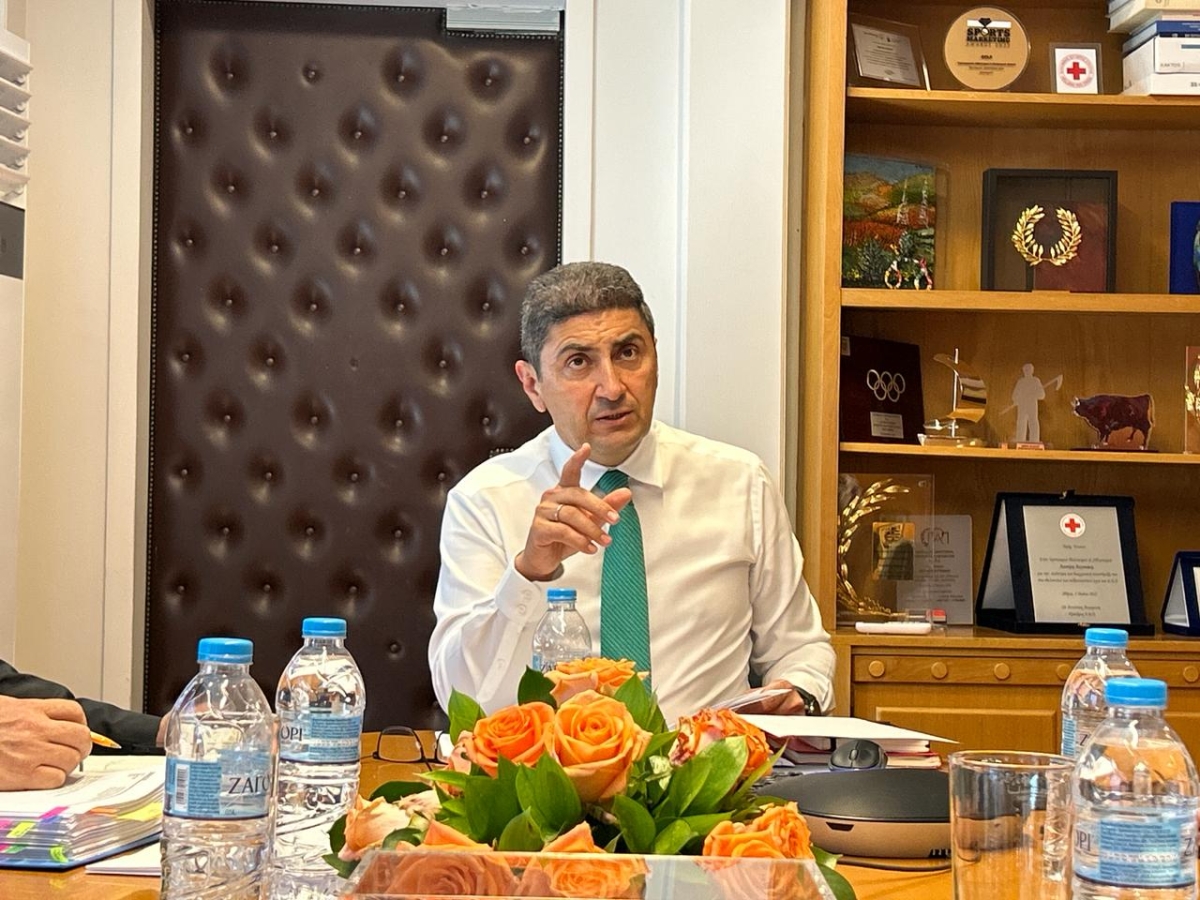 ΥπΑΑΤ, Λευτέρης Αυγενάκης σε Περιφερειάρχες: Η ενεργοποίηση των Διαχειριστικών Σχεδίων Βόσκησης έως το τέλος του έτους, μόνος τρόπος για να αποφευχθούν πρόστιμα σε βάρος της χώρας μας και να γίνει δίκαιη η κατανομή ενισχύσεων