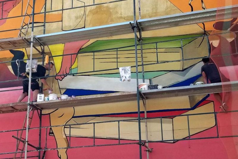 Αγρινιώτες ζωγράφοι σε μεγάλα…ύψη (βίντεο)