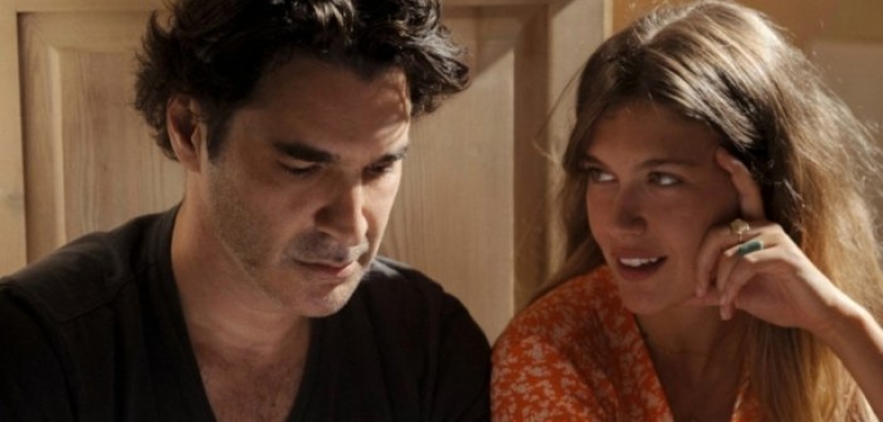 32 ελληνικές σειρές για το 2022-23. Φέτος τον χειμώνα δεν θα βγούμε από το σπίτι