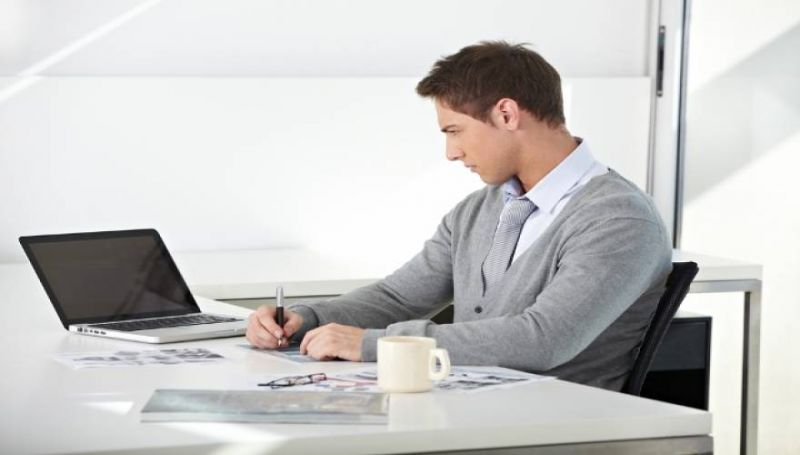 Καθιστική ζωή: 5 τρομακτικά πράγματα που προκαλεί στον ανθρώπινο οργανισμό