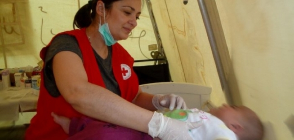 Η Καλυβιώτισσα Ελένη Γαλανοπούλου με τον ΕΕΣ Ιωαννίνων για βοήθεια σε πρόσφυγες