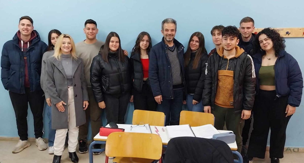 ΑΜΚΕ «Αγριωνίς Γαία»: Δωρεά βιβλίων του Αγρινιώτη Θ.Χήρα σε μαθητές Λυκείων του Αγρινίου