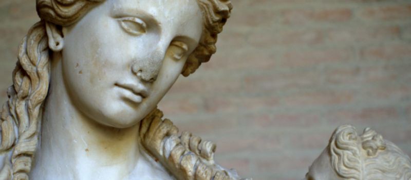 Η αρχαία ελληνική ευχή της μάνας στον γιο- Eξι λέξεις μόνο φωνήεντα!