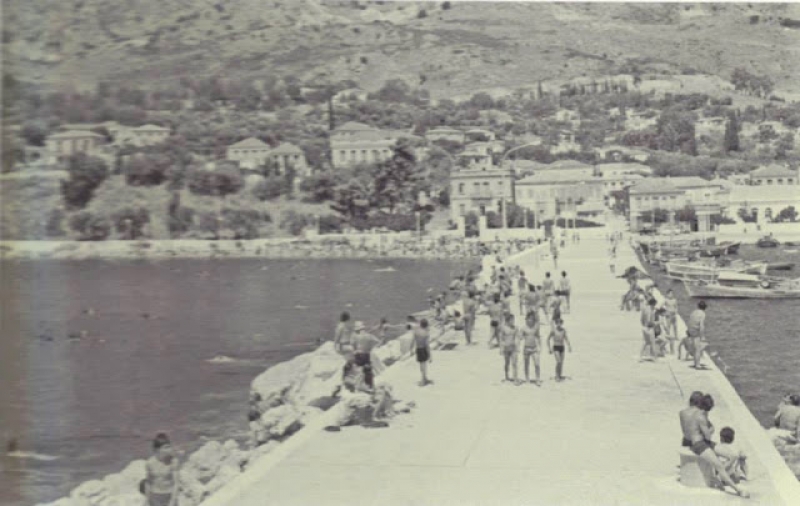 Σπάνιες φωτογραφίες από το Αστακό που δεν υπάρχει πια!