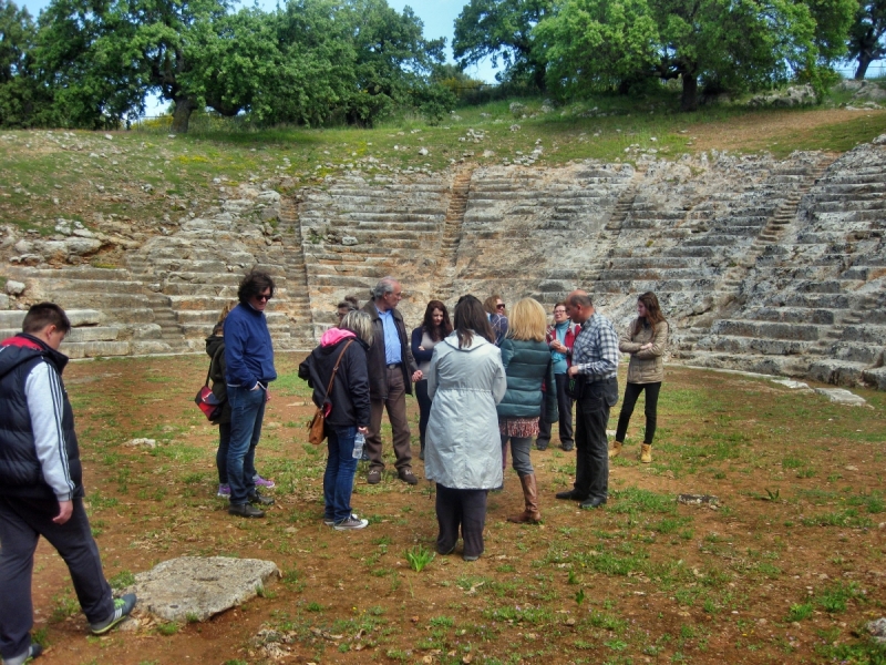 Επίσκεψη σπουδαστών σχολής Τοπικής Ιστορίας &quot;Αθανάσιος Παλιούρας&quot; της ΓΕΑ στις Οινιάδες