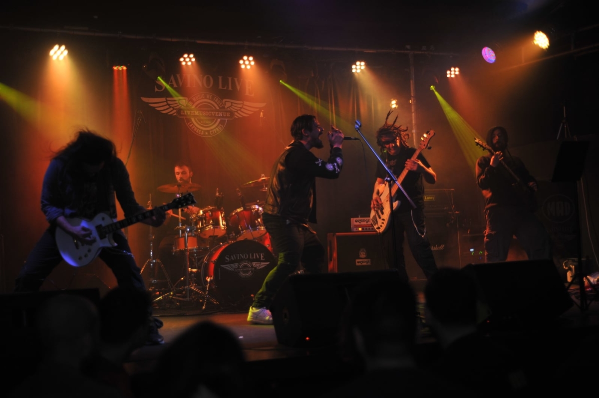 GRANDE FOX - NEΟ επίσημο βίντεο κλιπ και μίνι τουρ με τους GODSMACK!