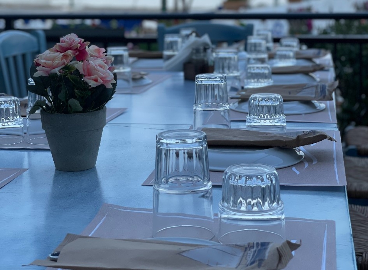 Ζητείται σερβιτόρος – σερβιτόρα στον Κάλαμο Λευκάδος