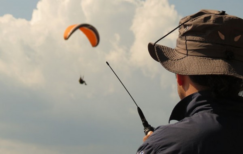 Εκπαιδευτικές Πτήσεις Αλεξιπτώτου Πλαγιάς στην Τριχωνίδα αυτό το Σ/Κ (4-5/6/2016) (Βίντεο, Φωτο)