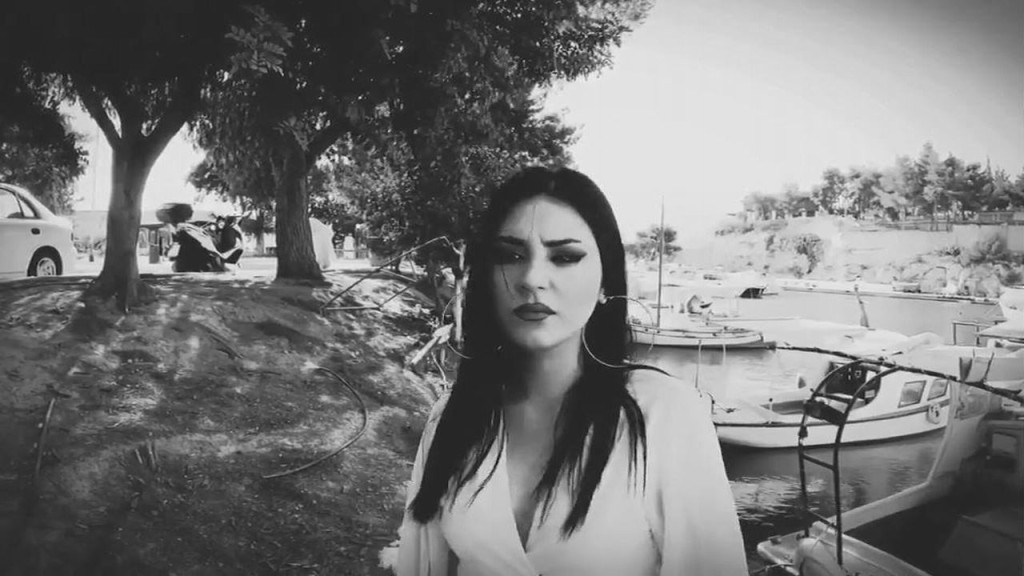 Music Liberty-Ράνια Λίβα-«Φύγε απ&#039; το μυαλό μου»