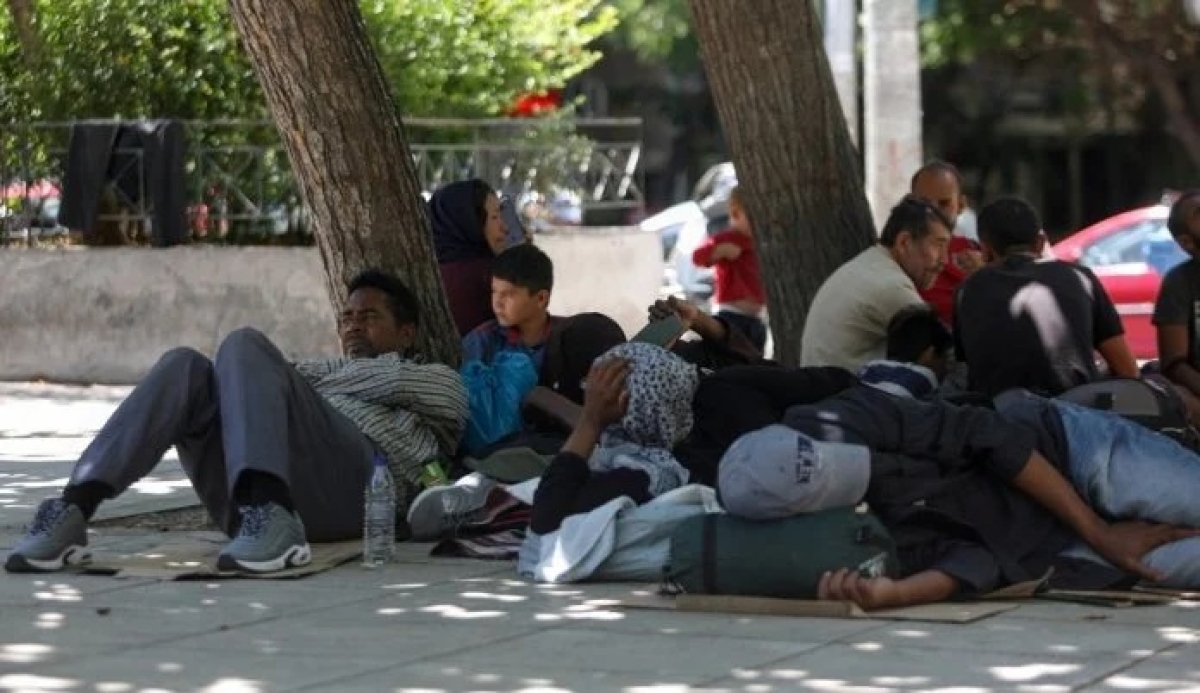 Εθνική αυτοχειρία!