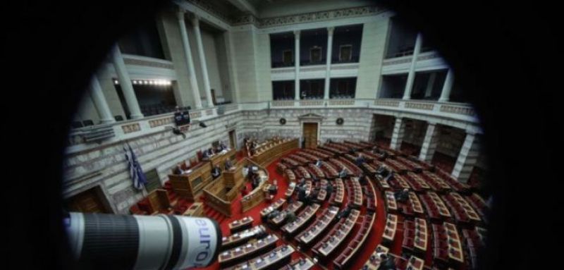 Συνταγματική Αναθεώρηση: Ανατροπή! Πέρασε τελικά το άρθρο 3 με 151 ψήφους