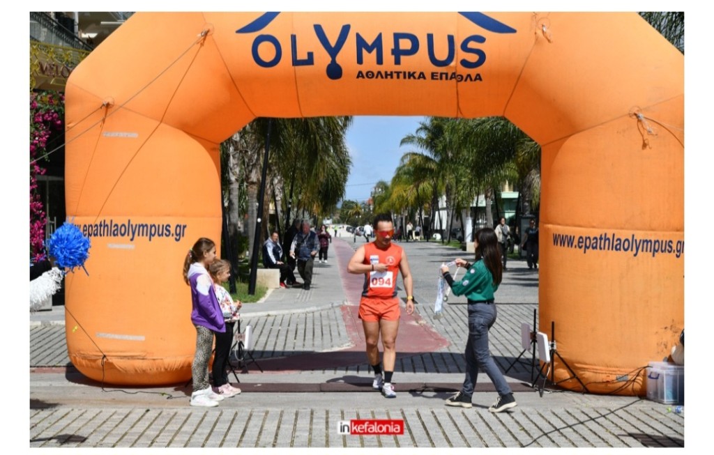 «Ασημένιος» ο Αιτωλικιώτης δρομέας Παναγιώτης Κατσάρης σε αγώνα 10χλμ στην Κεφαλλονιά