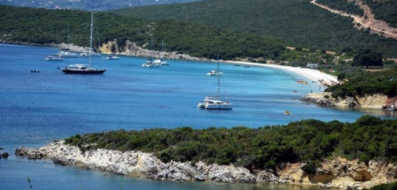 Εικόνες από το Βαθυαβάλι Παλαίρου