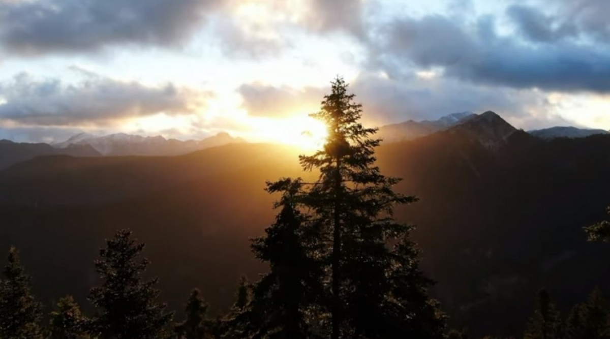 Όμορφη η ανατολή στα Αραποκέφαλα (βίντεο)