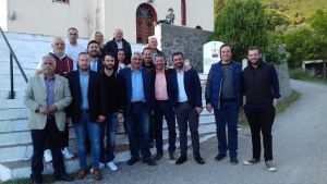 Περιοδεία Νίκου Καζαντζή σε χωριά των Παρακαμπυλίων