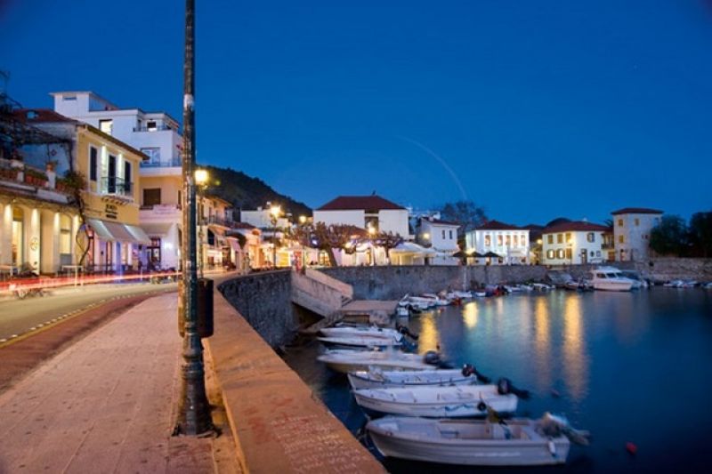 Η Ναύπακτος το 1982 (video)