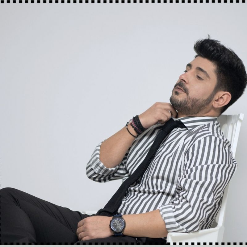 Γνωρίστε τον ταλαντούχο Βασίλη Βαξεβάνογλου (vid)