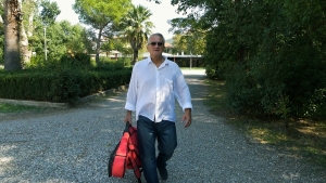 Παναγιώτης Σιάτρας: Το τραγούδι είναι το οξυγόνο μου. Μεγάλη στιγμή η ερμηνεία του «Γιν’ αγέρας και έλα»