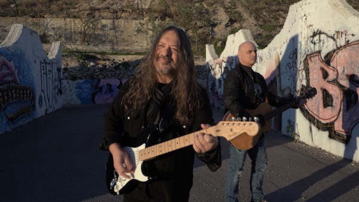 Αντώνης Μιτζέλος &amp; Κώστας Μυλώσης - Ονειροβάτης.  Κυκλοφορεί από την Alpha Records