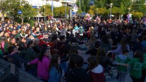 Βίντεο με το Χριστουγεννιάτικο γλέντι στο Αγρίνιο (Τρίτη 24/12/2019)