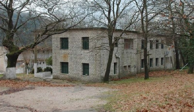 Τα Λουτρά Στάχτης στην ορεινή Ναυπακτία και ο μυθολογικός κύκλος του Ηρακλή