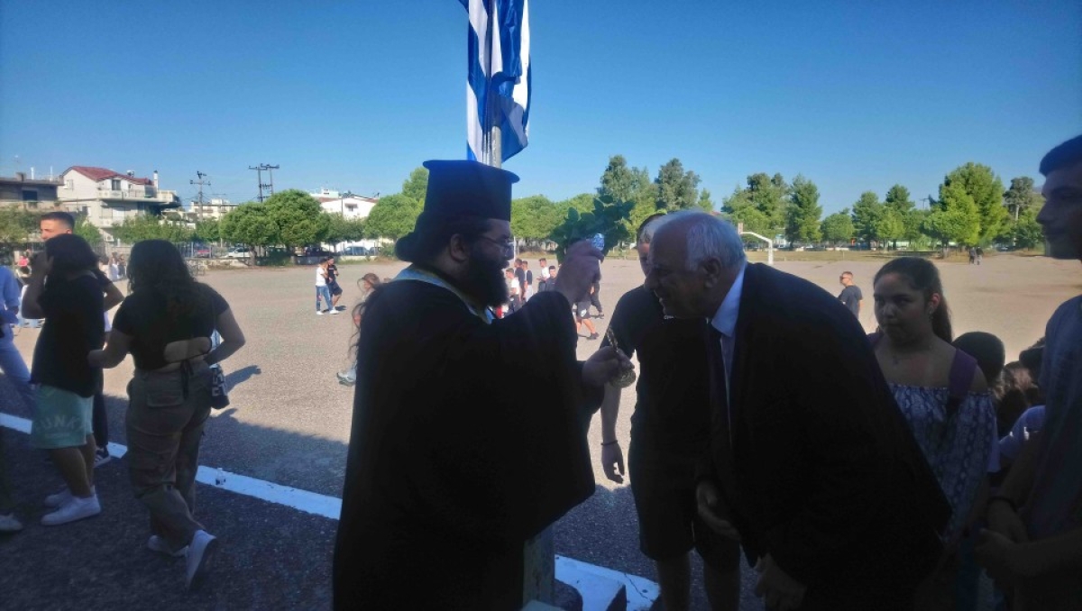 Ο υποψήφιος Δήμαρχος Ι.Π. Μεσολογγίου κ. Θανάσης Λύρος στον Αγιασμό για την νέα σχολική χρονιά.