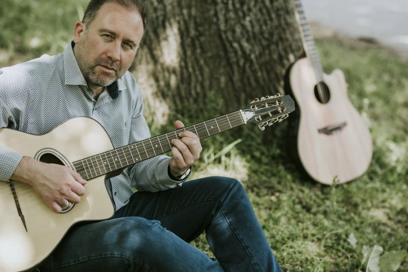 Δημήτρης Τσιβούλας Feat Έλενα Τζαβέλλα | Έλεγα