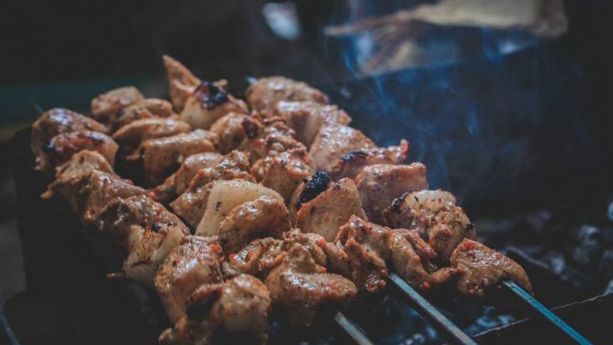 Νέες θέσεις εργασίας σε μεζεδοπωλείο του Αγρινίου – Οι ειδικότητες