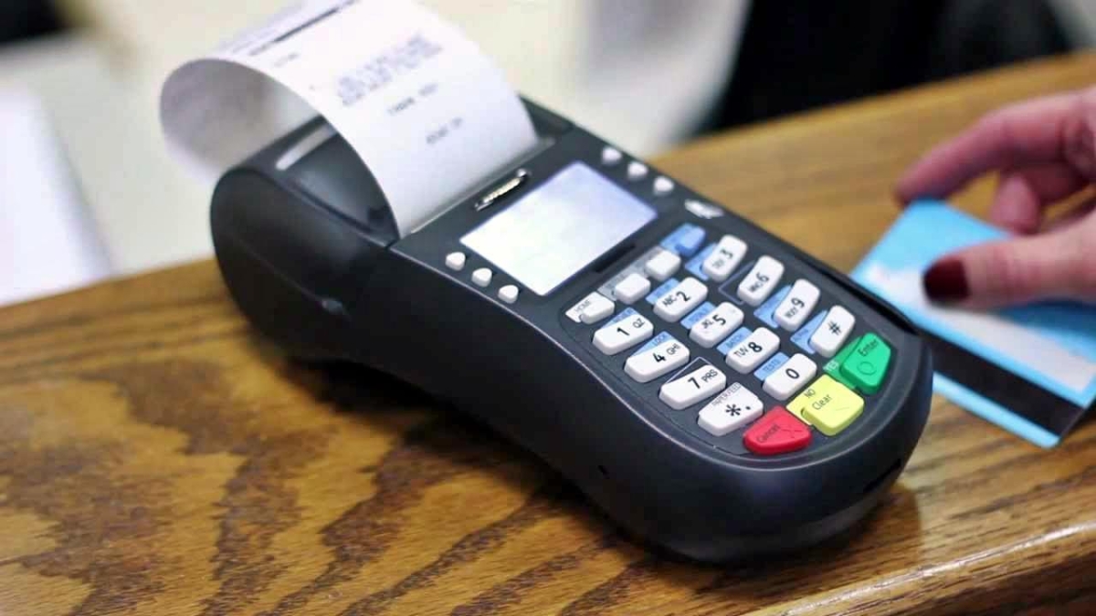 Αυτοί είναι οι ελεύθεροι επαγγελματίες που εξαιρούνται από τη χρήση POS