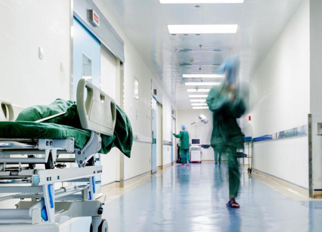 Υπεγράφη η προκήρυξη 530 μόνιμων θέσεων ειδικευμένων ιατρών σε Νοσοκομεία