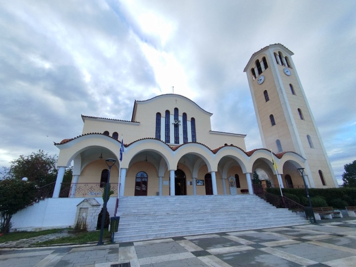 Θέση Β’ Ιεροψάλτου στον Ι.Ν. Αγίων Κωνσταντίνου και Ελένης Αγρινίου