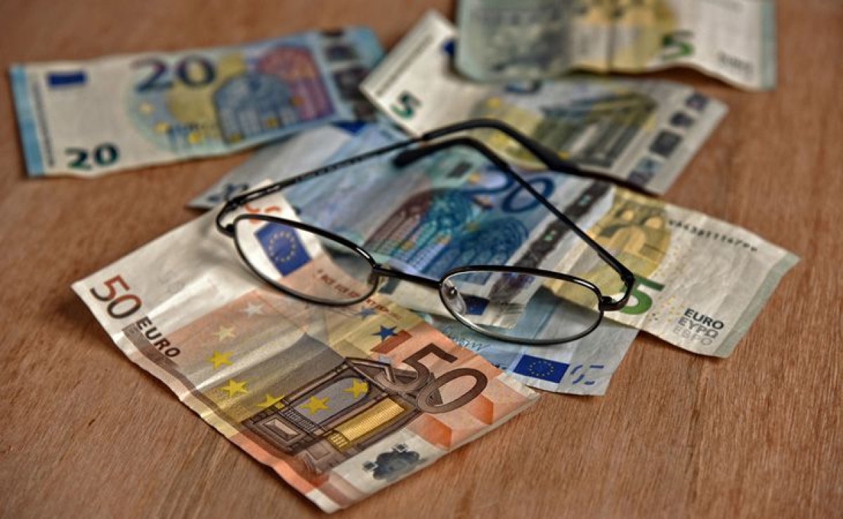 Νωρίτερα η καταβολή του Δώρου Πάσχα από την ΔΥΠΑ