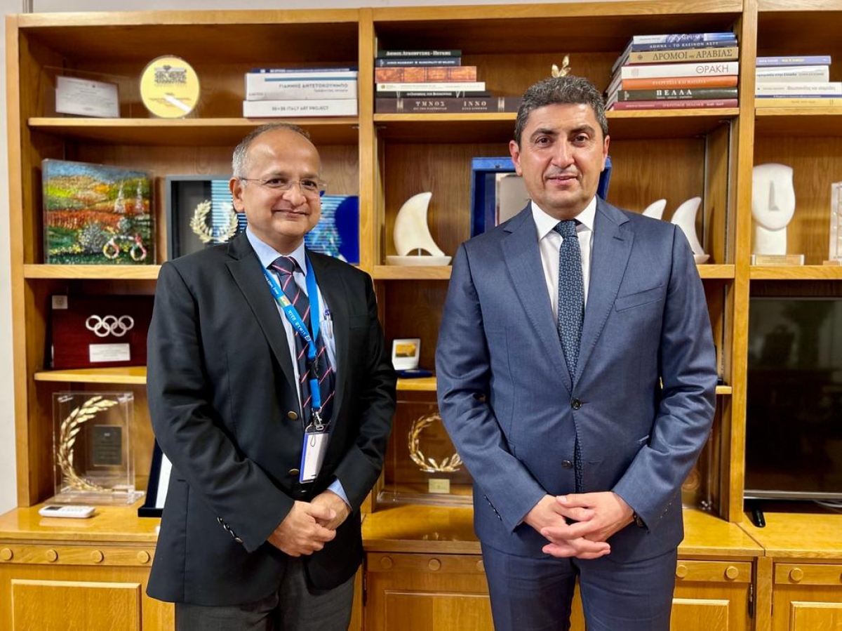 Συνάντηση ΥπΑΑΤ, Λευτέρη Αυγενάκη με τον πρεσβευτή της Ινδίας στην Ελλάδα Rudrendra Tandon