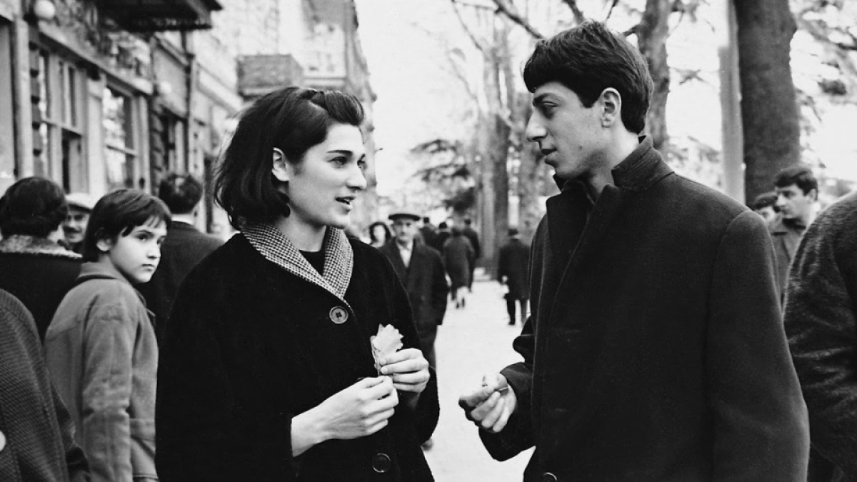 Η ταινία &quot;Φυλλοροή 1966&quot;  από την κιν/φική λέσχη του Δήμου Αγρινίου (Τρι 2/4/2024 21:30)