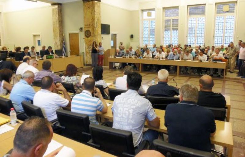 Κατώτεροι των περιστάσεων