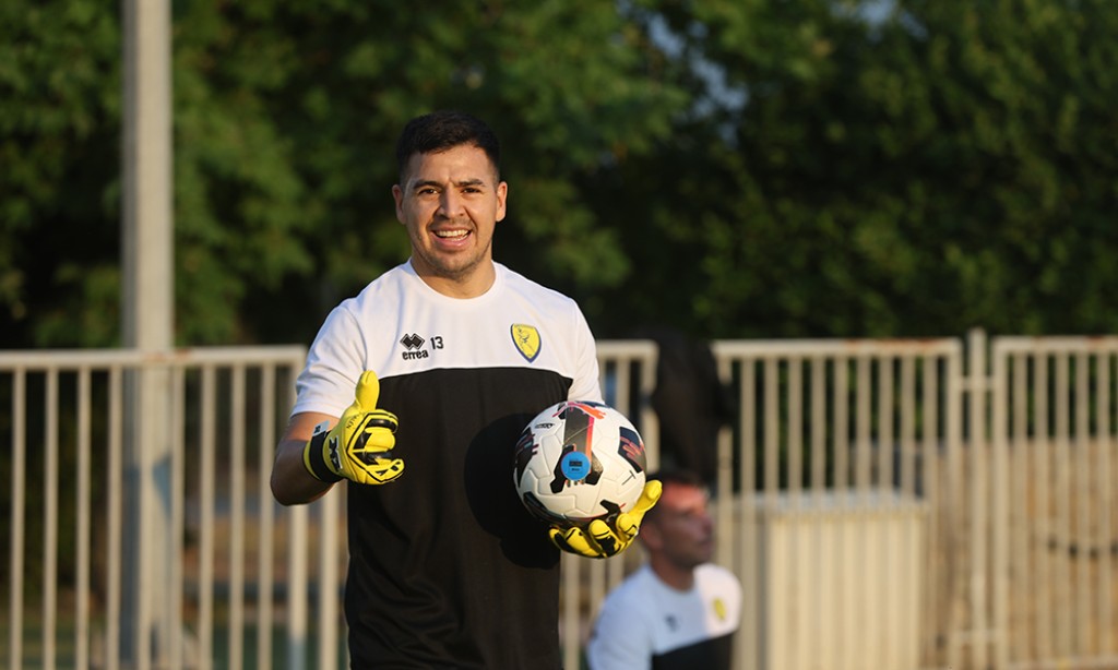 Ο Τσάβες υποψήφιος για κορυφαίος κίπερ της σεζόν