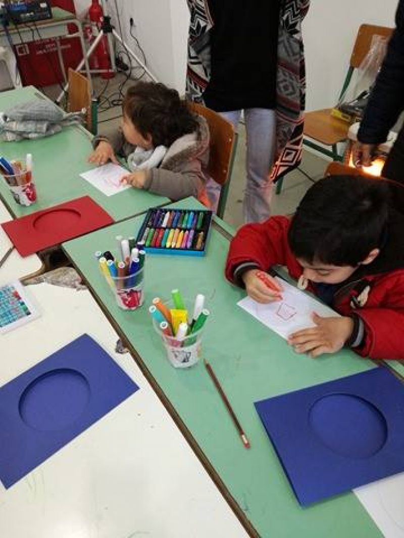 Αγρίνιο: Έφτιαξαν γιορτινές κάρτες για τα αγαπημένα τους πρόσωπα